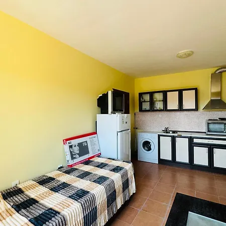 Amadeus I B31 Sunny Apartament